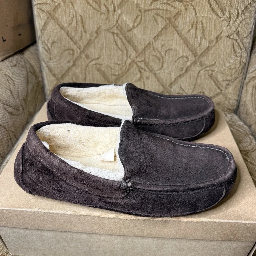 UGG Ascot Brown Leather Wool 1101110 Men's Size 10 Indoor Outdoor Slippers